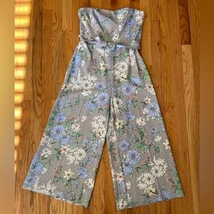 H&M floral jumpsuit. Size 8